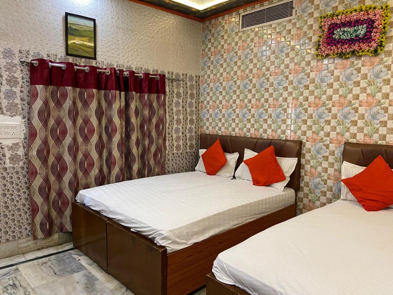 Rashmi Hotel Agra (Uttar Pradesh)