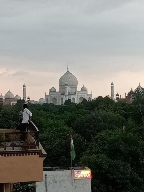 Hotel Rashmi