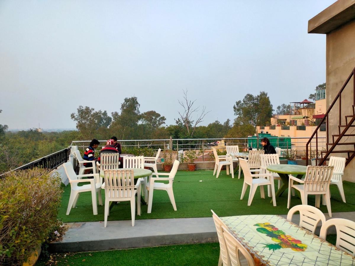 Hotel Rashmi 3*